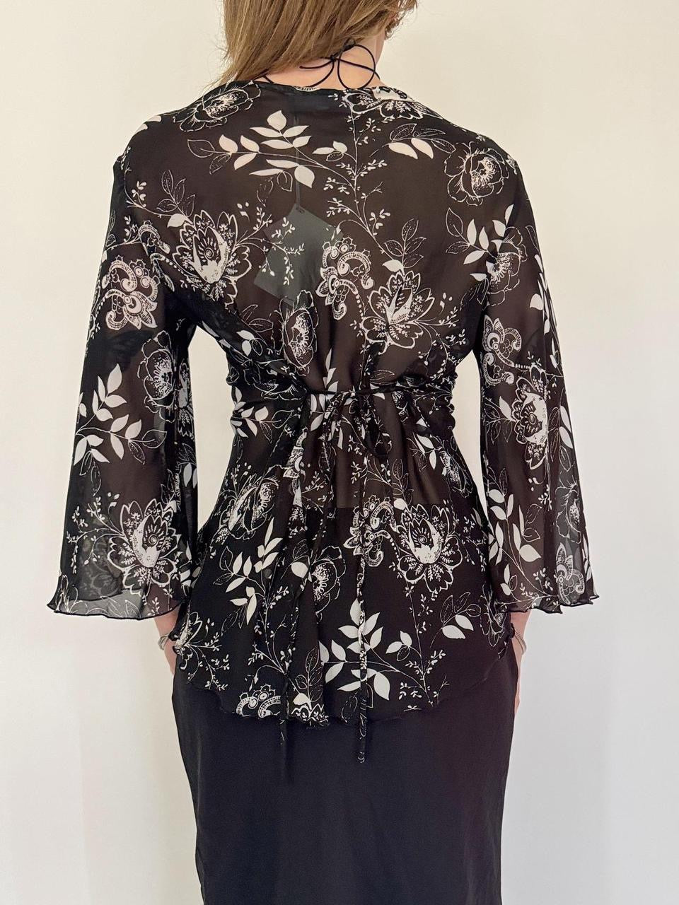 vintage floral flare sleeve tie waist blouse