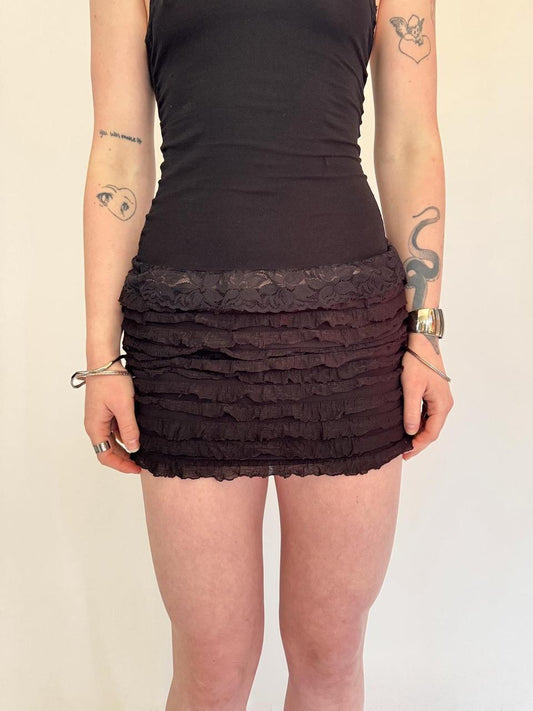 vintage ruffled mini skirt