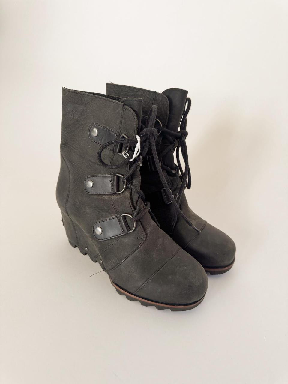 vintage leather wedge boots