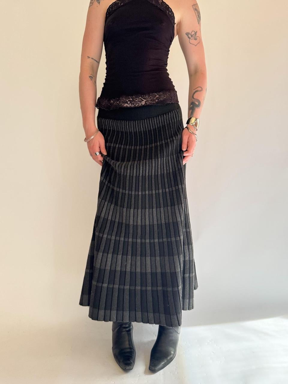 vintage plaid pleated maxi skirt