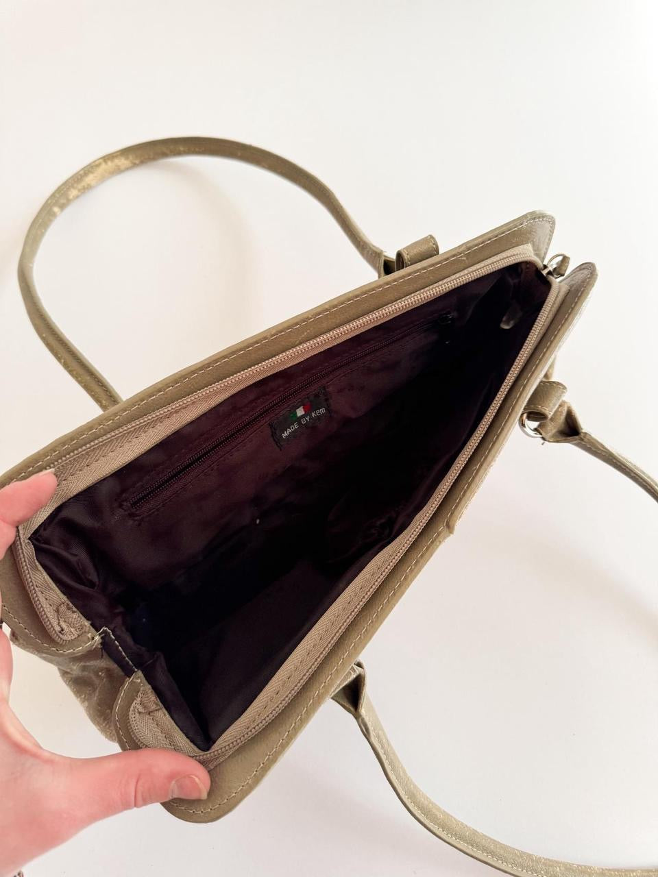 vintage leather distressed shoulder bag