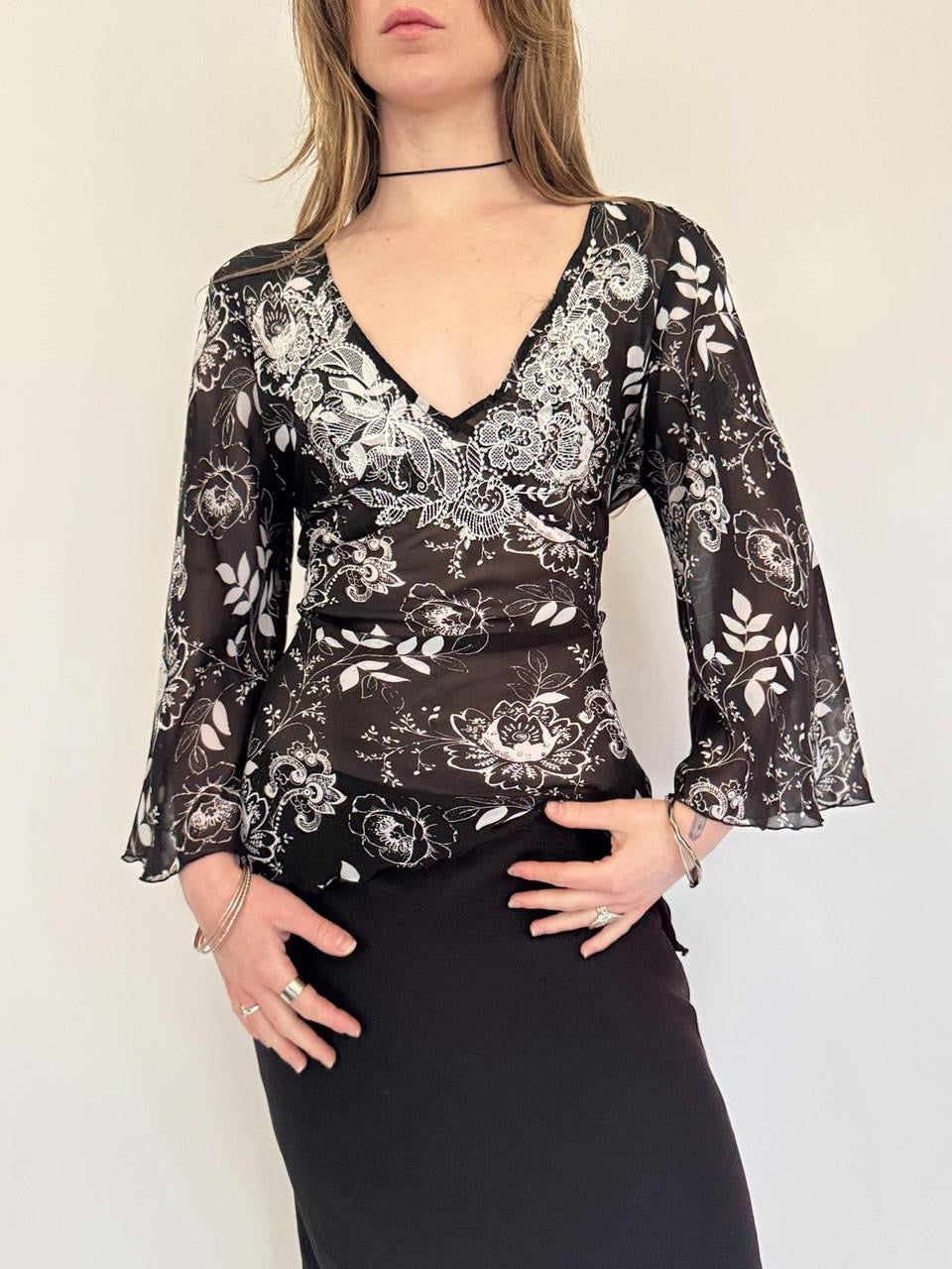 vintage floral flare sleeve tie waist blouse
